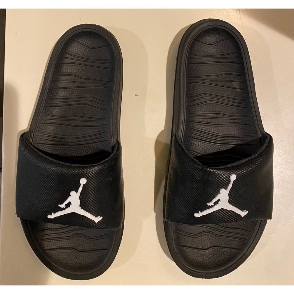 Nike Jordan slides youth Big Kids size 6